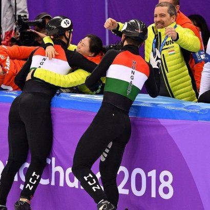 Történelmi siker a téli olimpián! Aranyérmes a gyorskorcsolya férfi váltó!